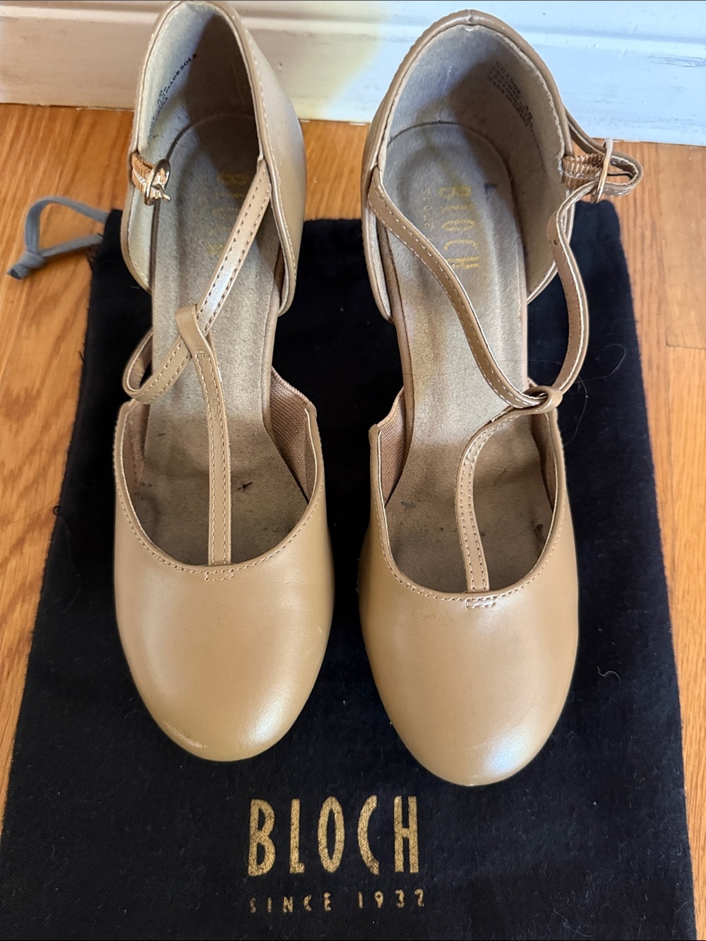 Bloch Women's Tan T-Strap Dance Heels